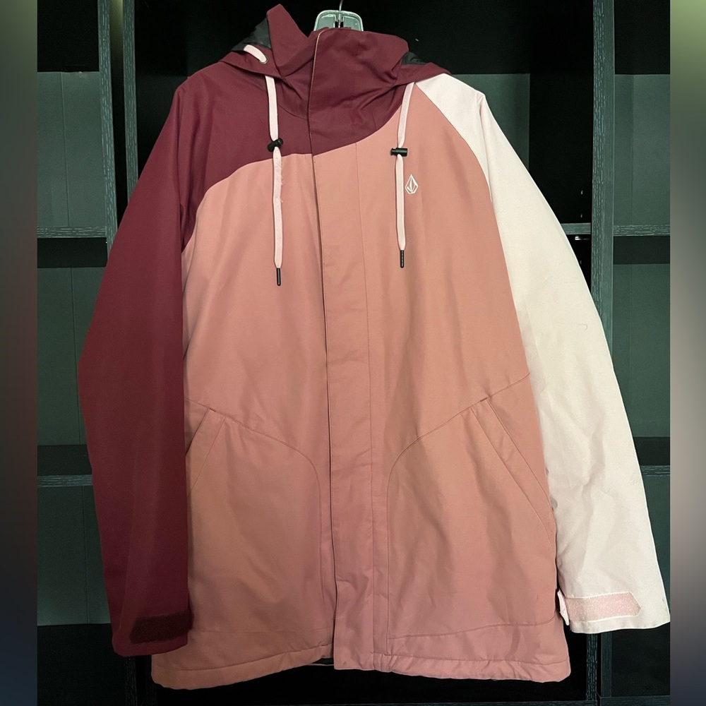 Volcom women’s pink color block snowboard jacket large